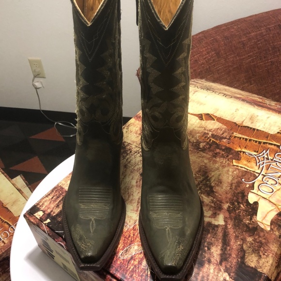 Old Gringo Shoes - Flash sale OLD GRINGO GREEN DISTRESSED LEATHER7.5